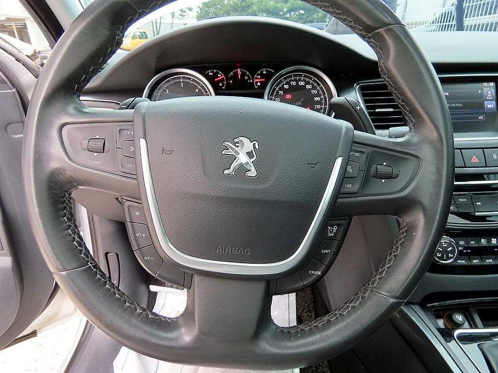 Peugeot 508 - Vista 8