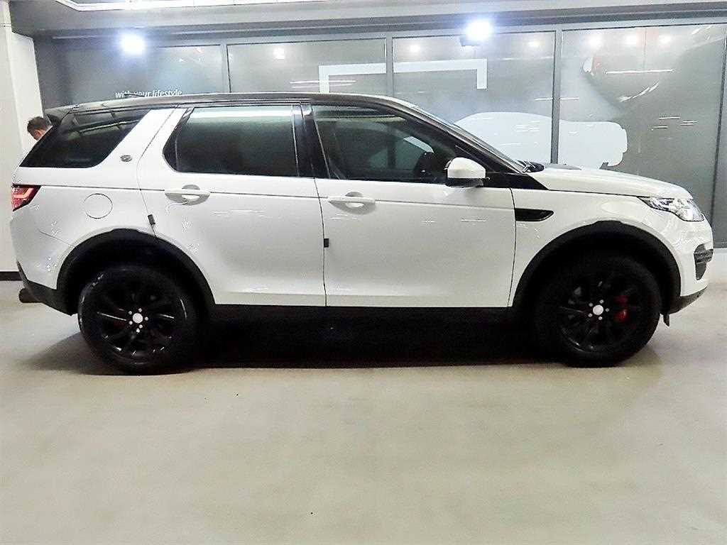 Land Rover Discovery Sports - Vista 3