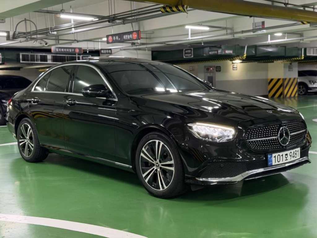 Mercedes Benz E class - Vista 3