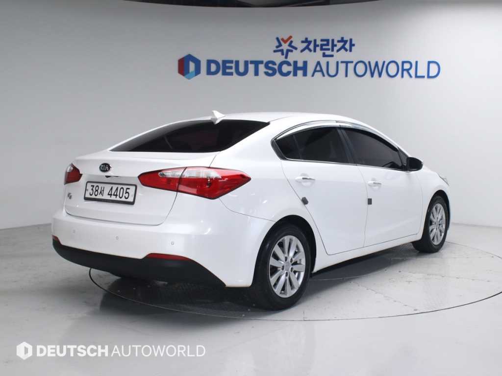 KIA K3 - Vista 2