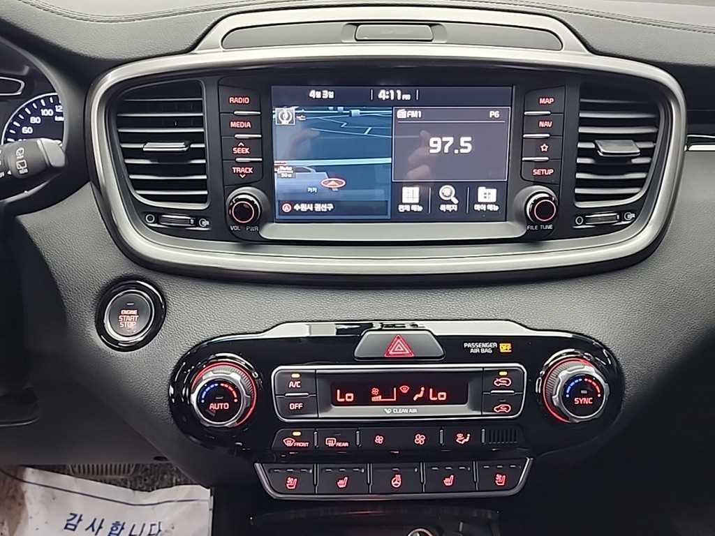 KIA Sorento - Vista 10