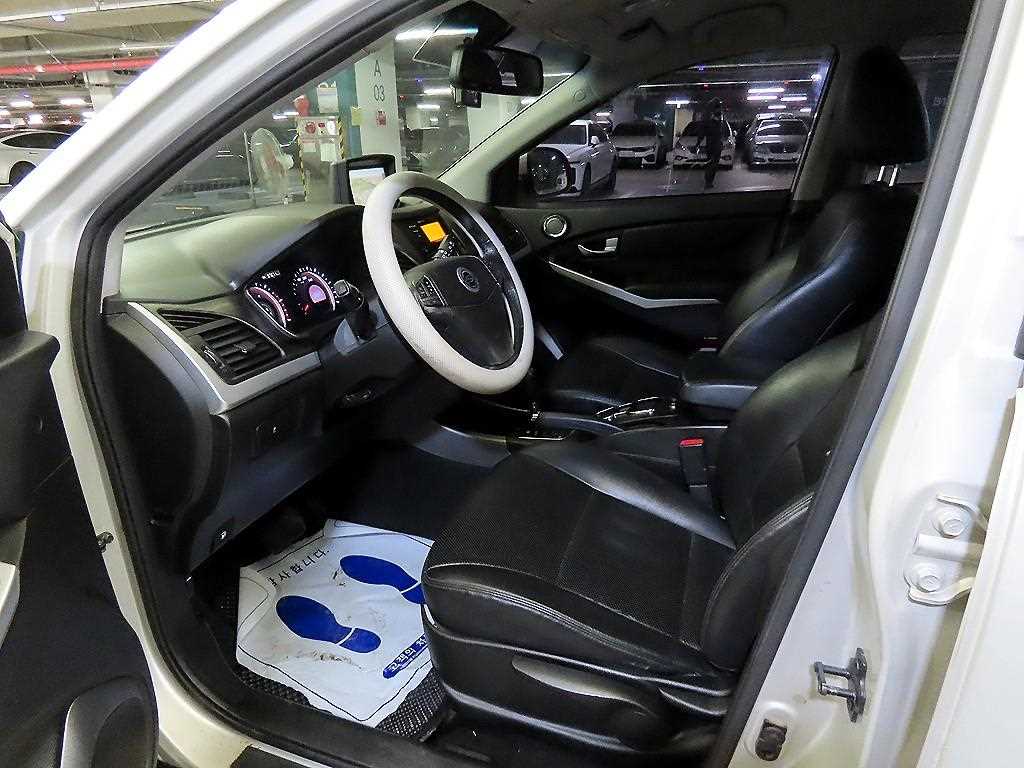 Ssangyong Korando - Vista 6