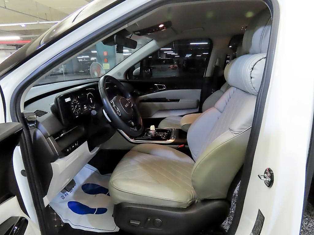 KIA Carnival - Vista 6