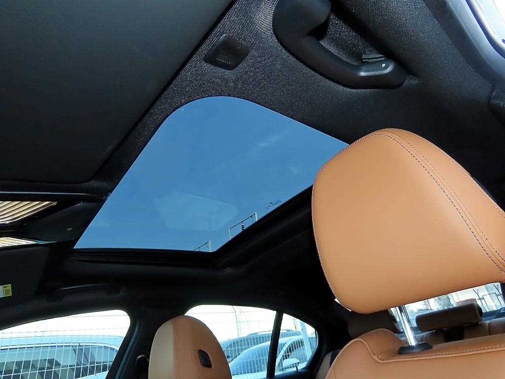 BMW 3 series 2023 Negro - Importación desde Corea - HF Imports Iquique - Foto 18