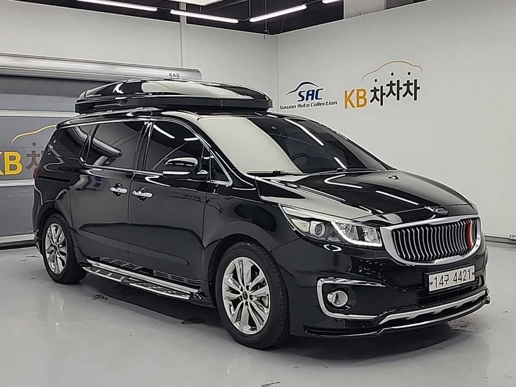 KIA Carnival - Vista 4