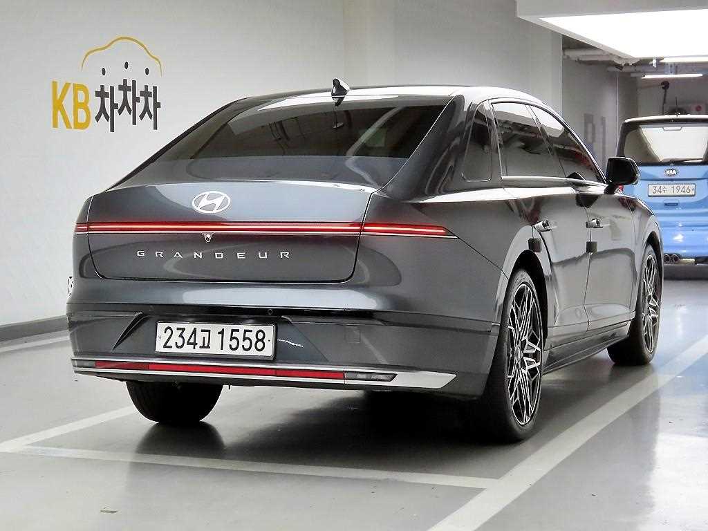 HYUNDAI Grandeur - Vista 4