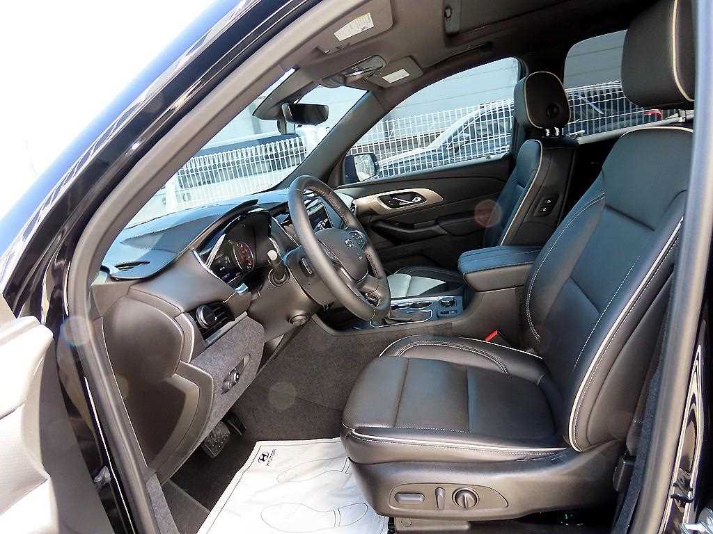 Chevrolet Travers - Vista 5