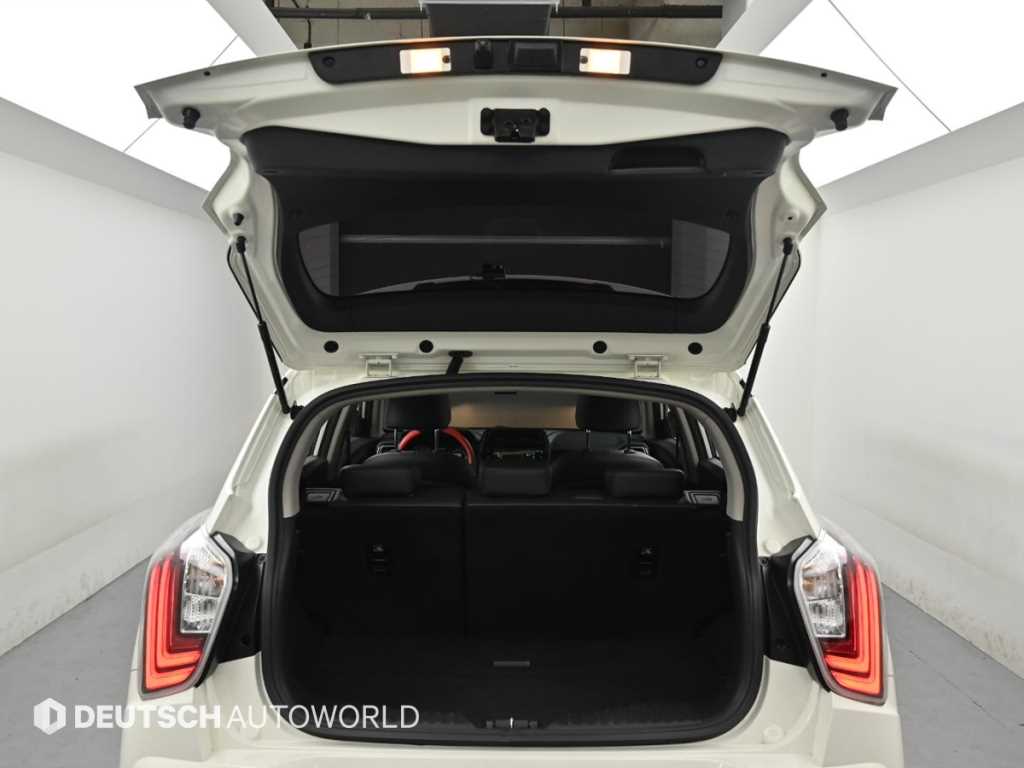 Ssangyong Tivoli 2021 Blanco - Importación desde Corea - HF Imports Iquique - Foto 19
