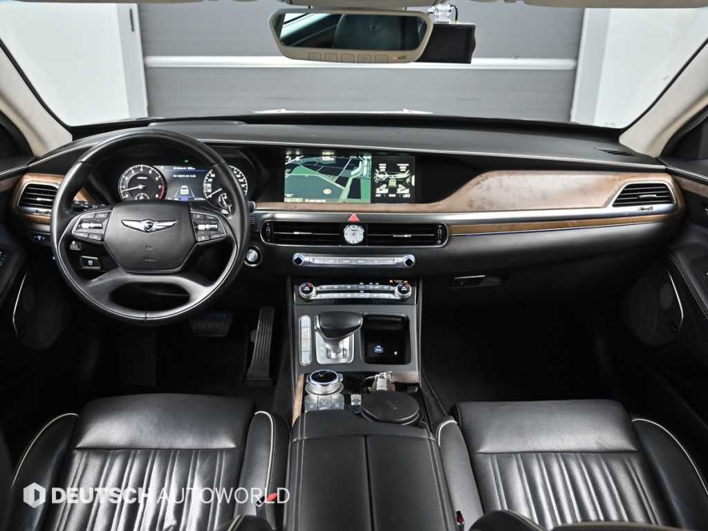 Genesis G90 - Vista 7