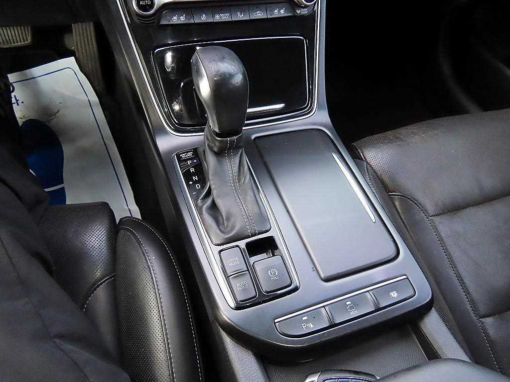 HYUNDAI Grandeur - Vista 11