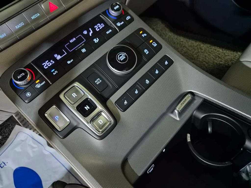 HYUNDAI Palisade - Vista 11