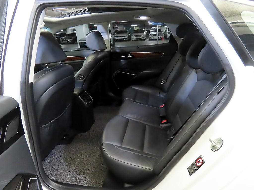 KIA K7 - Vista 7