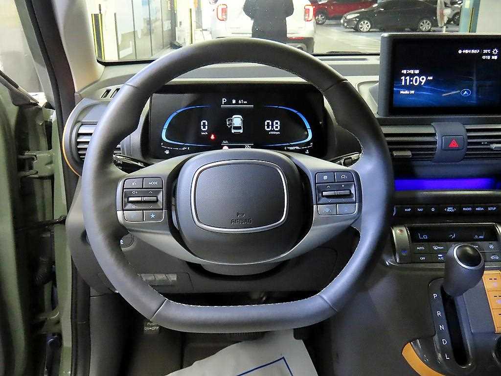 HYUNDAI Casper - Vista 8