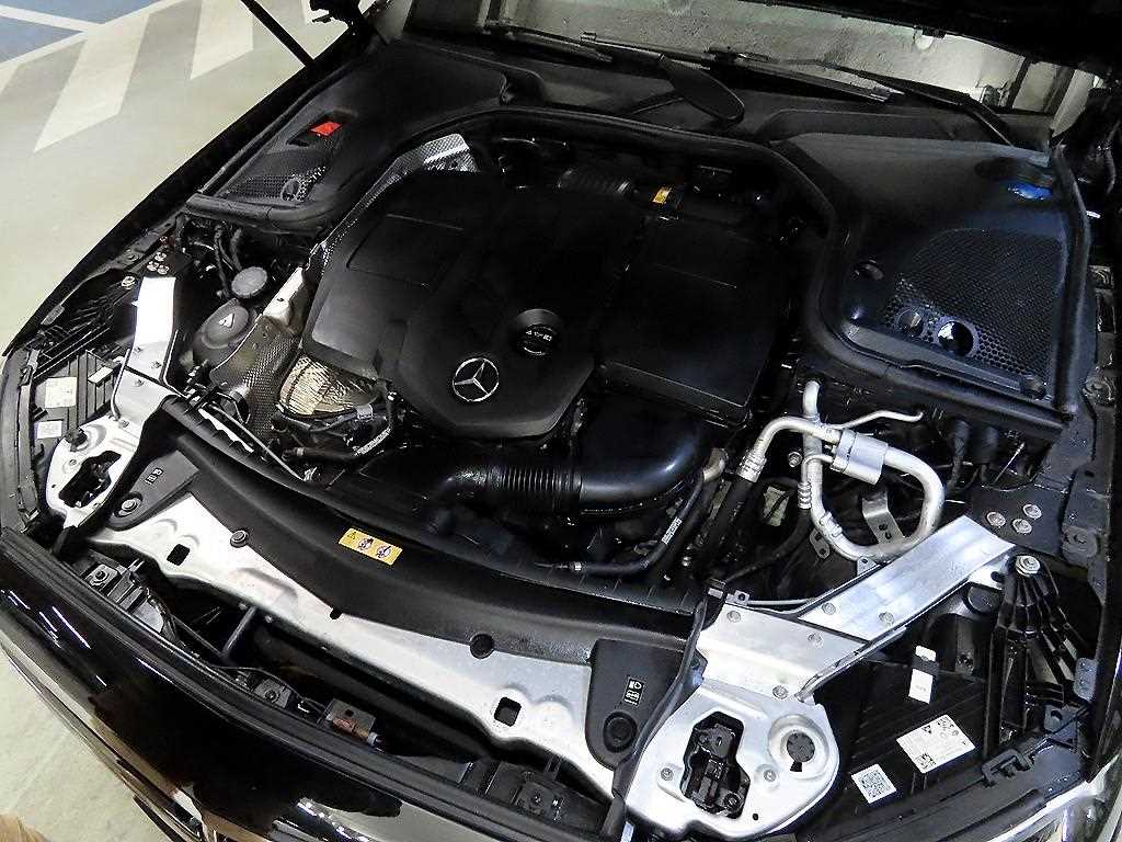 Mercedes Benz E class 2021 Negro - Importación desde Corea - HF Imports Iquique - Foto 19