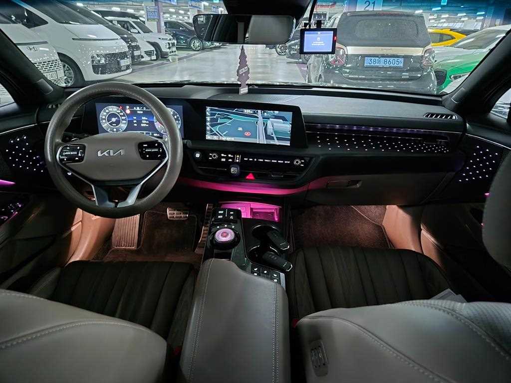 KIA K8 - Vista 7