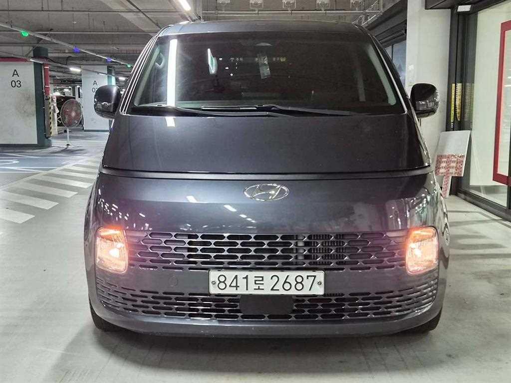 HYUNDAI Staria - Vista 2