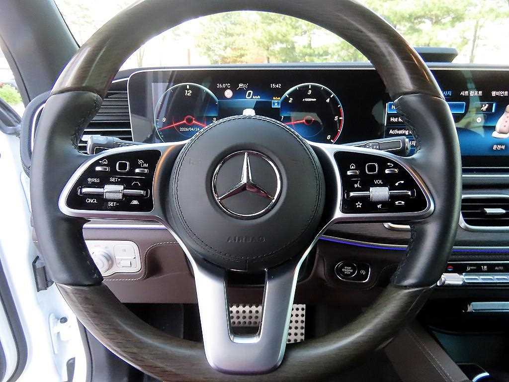 Mercedes Benz GLS Class - Vista 8