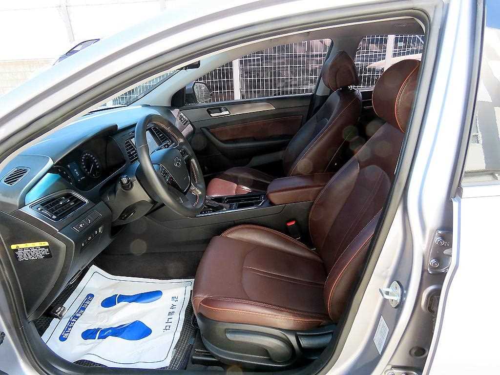 HYUNDAI Sonata - Vista 5