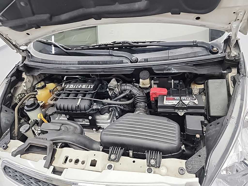 Chevrolet Spark - Vista 5