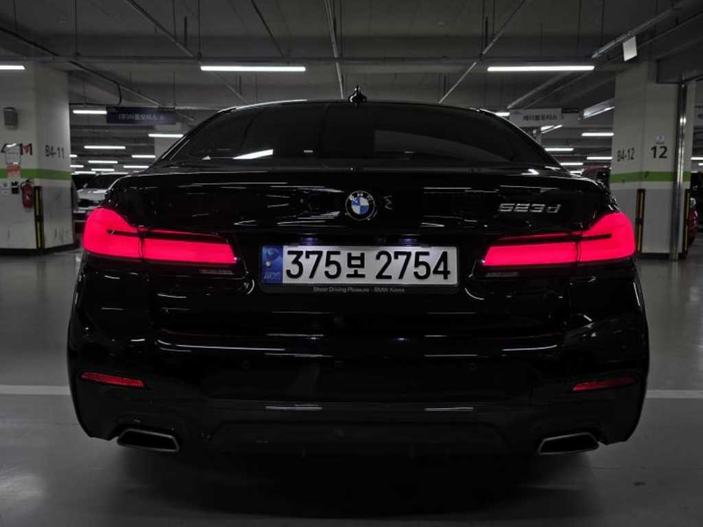 BMW 5 Series - Vista 4