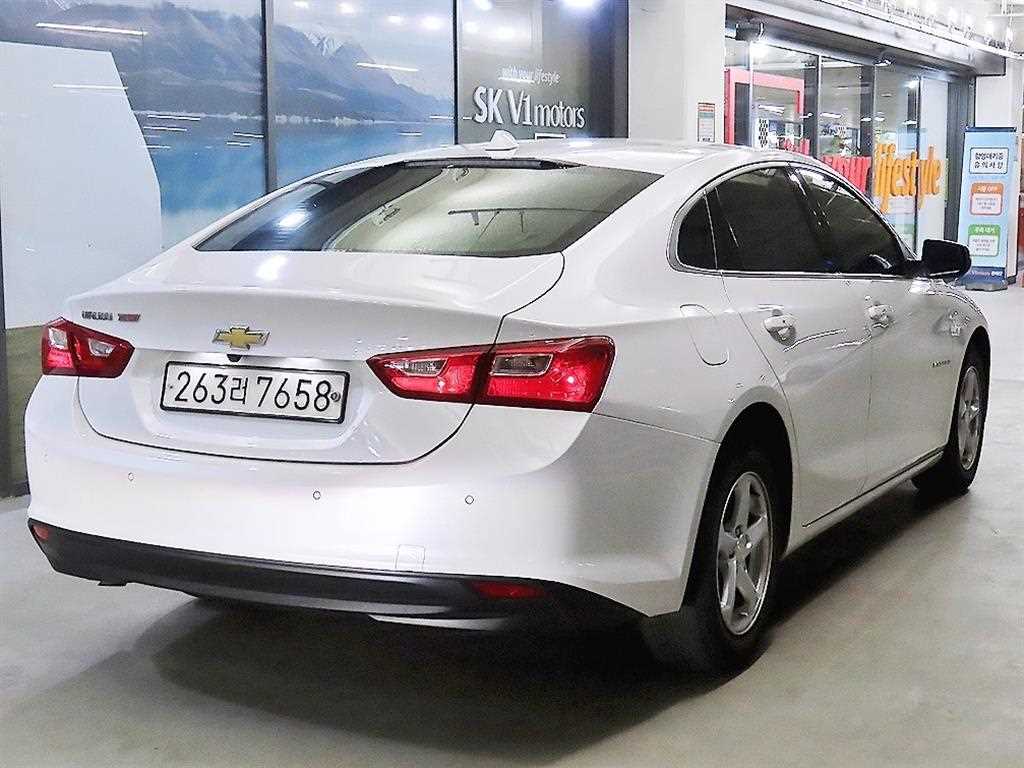 Chevrolet Malibu - Vista 4