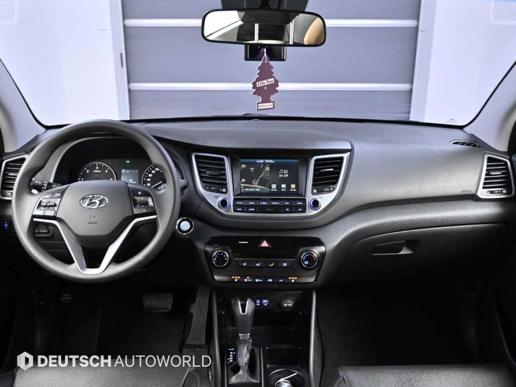 HYUNDAI Tucson - Vista 7