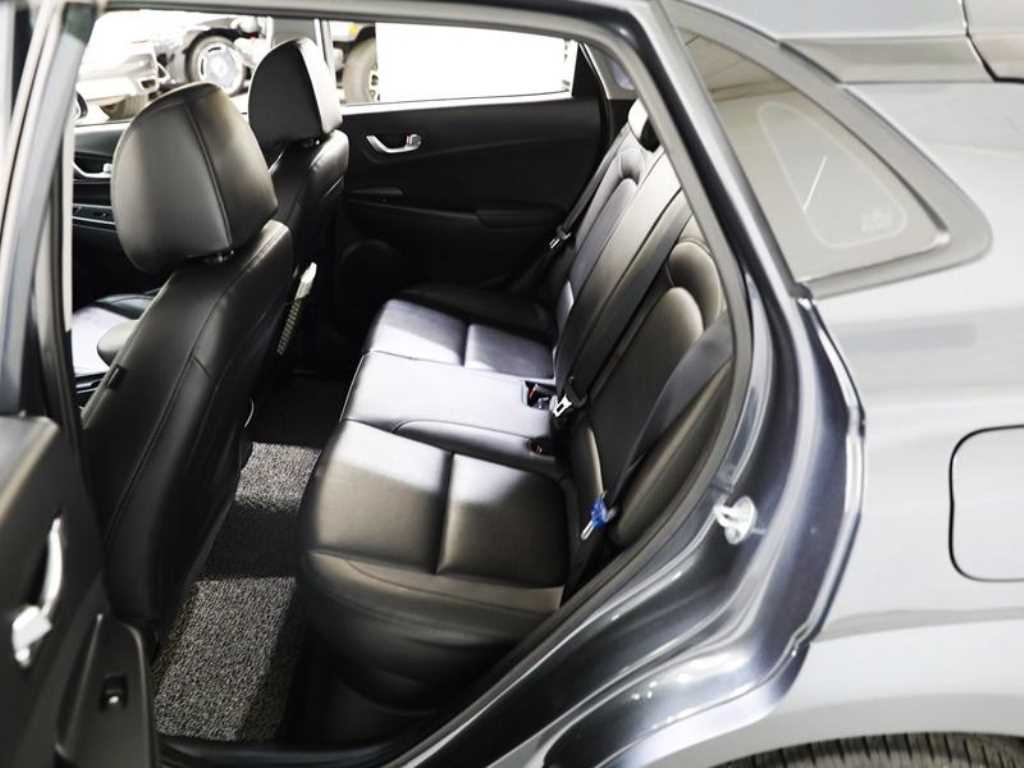 HYUNDAI Kona - Vista 9