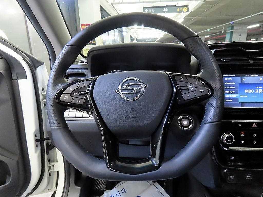 Ssangyong Tivoli - Vista 8