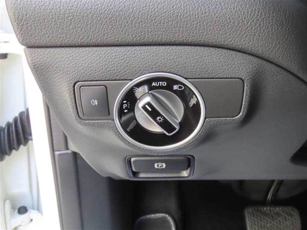Mercedes Benz GLA Class - Vista 11