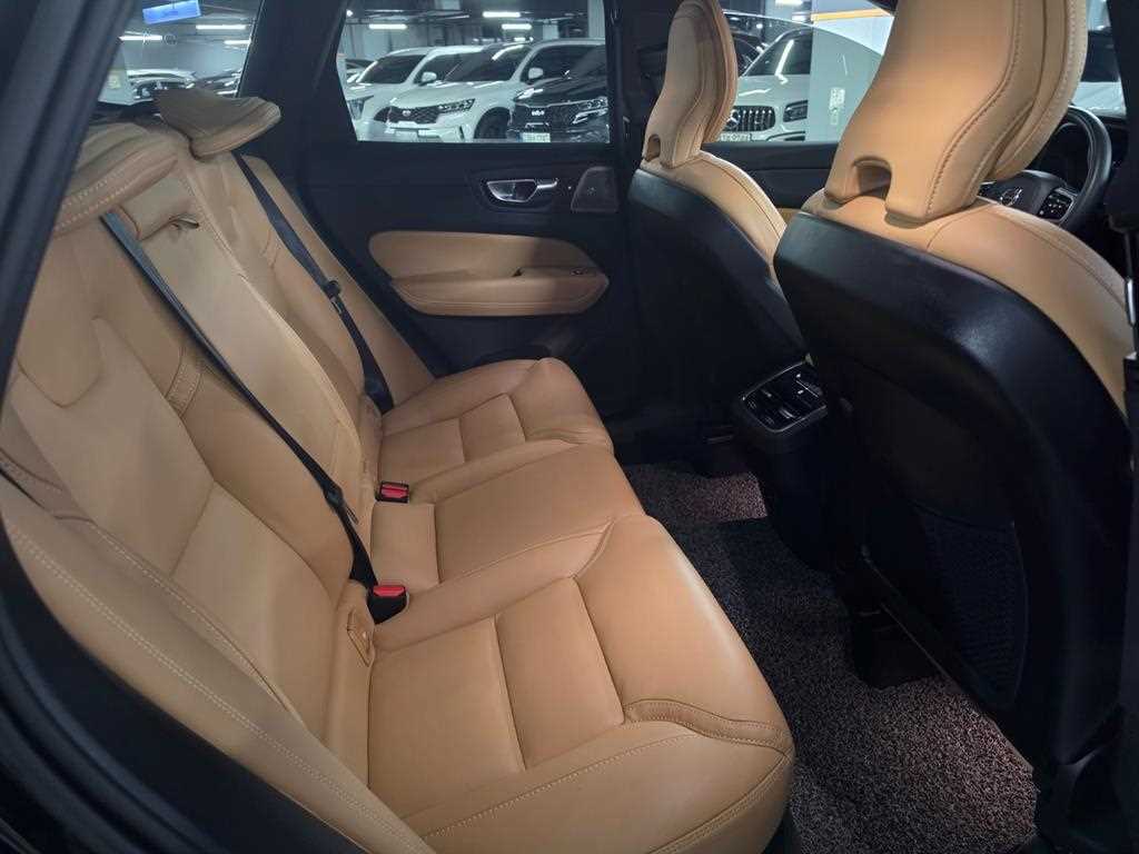 Volvo XC60 - Vista 10