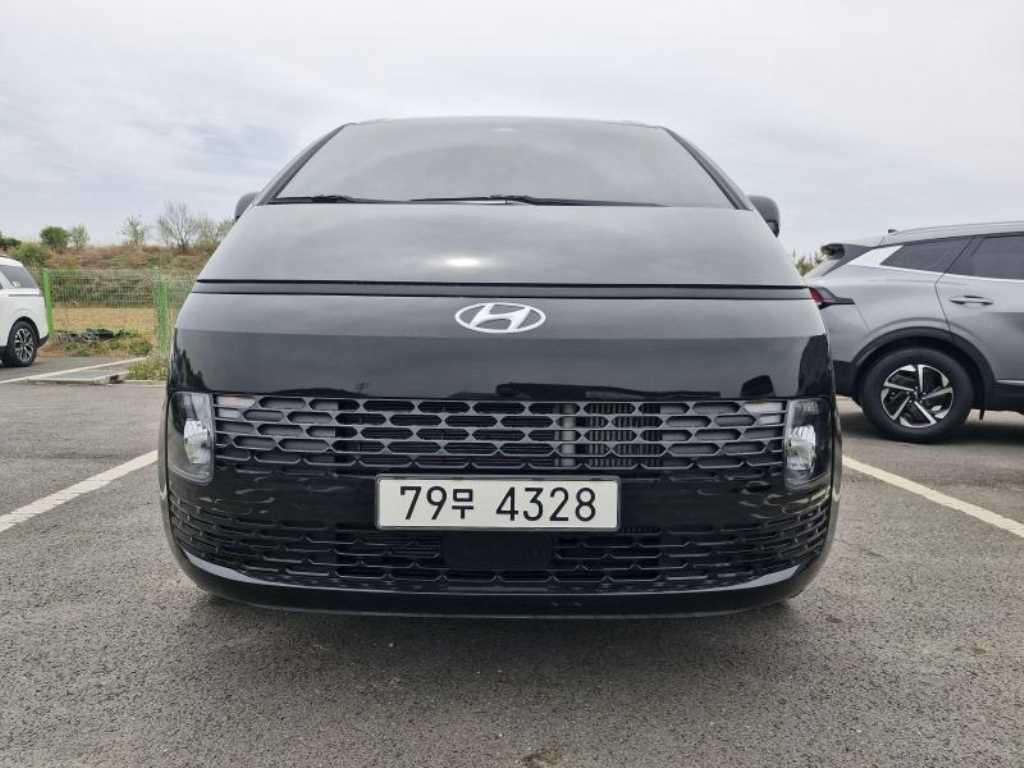 HYUNDAI Staria 2022 Negro - Importación desde Corea - HF Imports Iquique - Foto 1