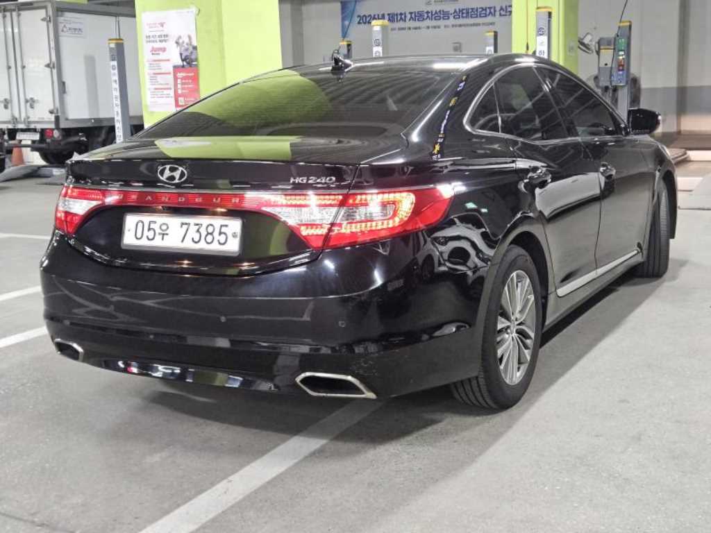 HYUNDAI Grandeur - Vista 4