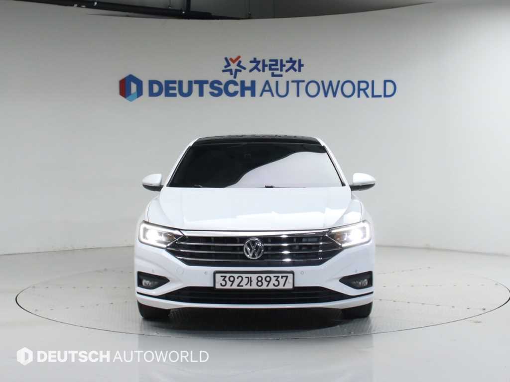 Volkswagen Jetta - Vista 3