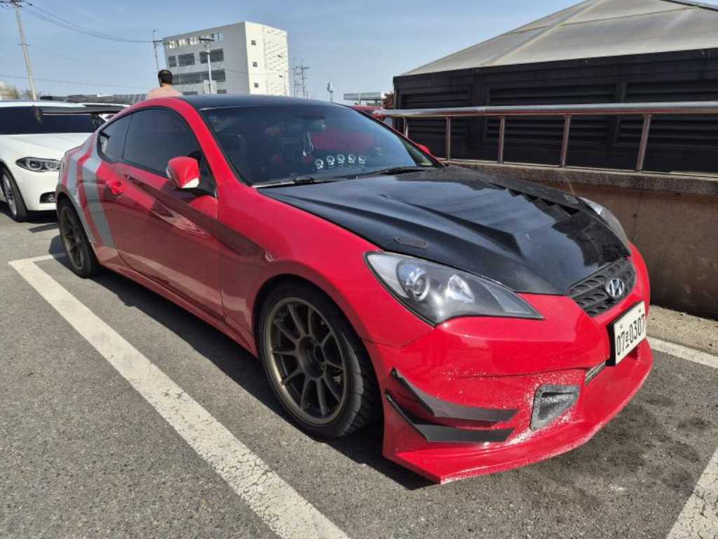 HYUNDAI Genesis