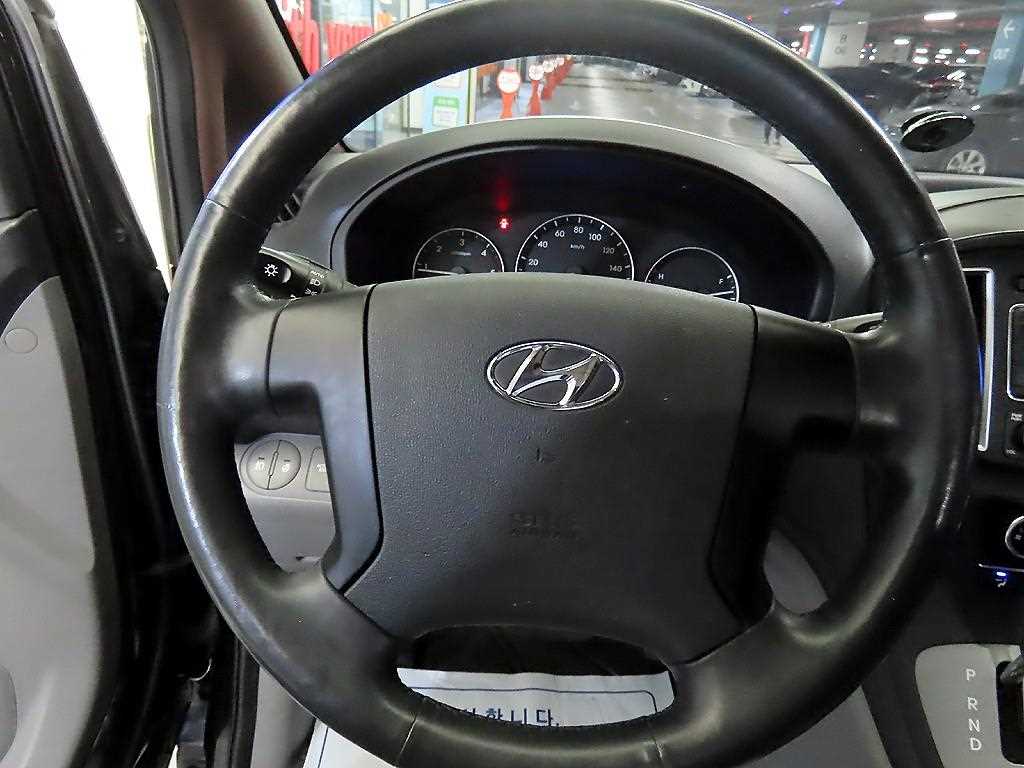 HYUNDAI Starex 2018 - Importación desde Corea - HF Imports Iquique - Foto 13