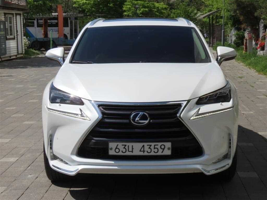 Lexus NX 2017 Blanco - Importación desde Corea - HF Imports Iquique - Foto 1
