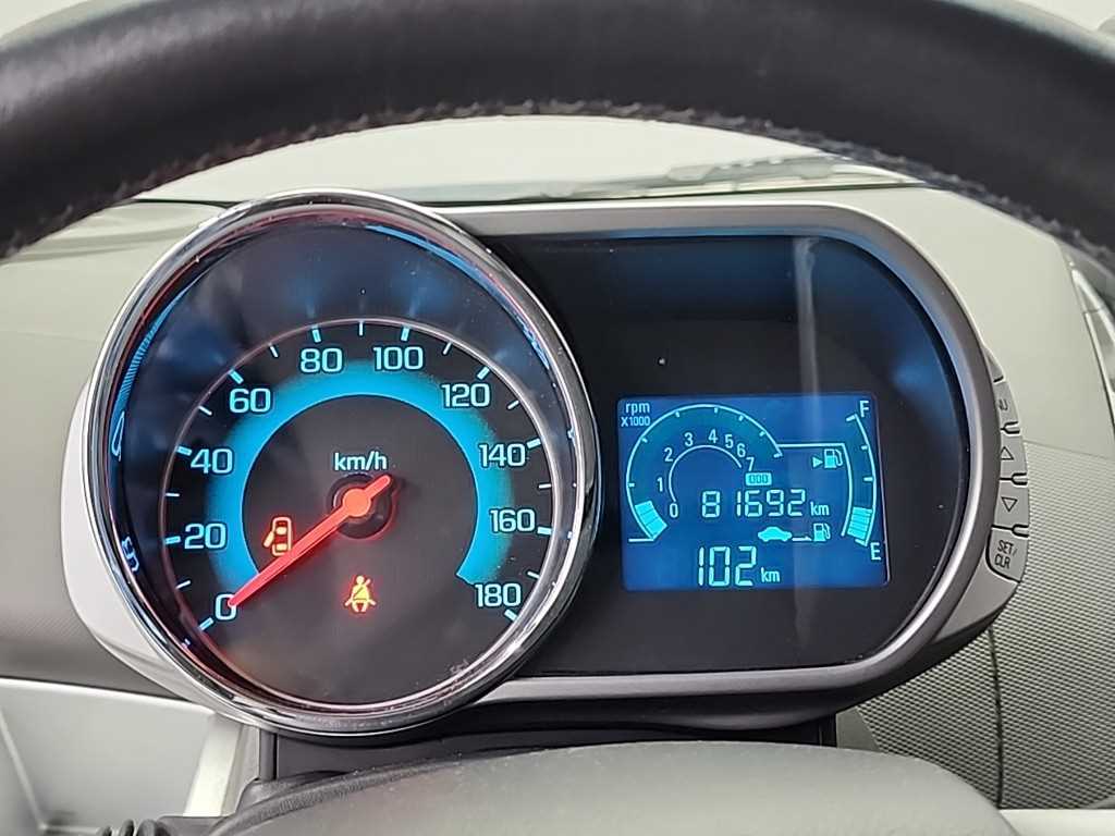 Chevrolet Spark - Vista 6