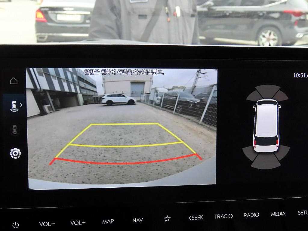 HYUNDAI Staria 2025 Blanco - Importación desde Corea - HF Imports Iquique - Foto 15