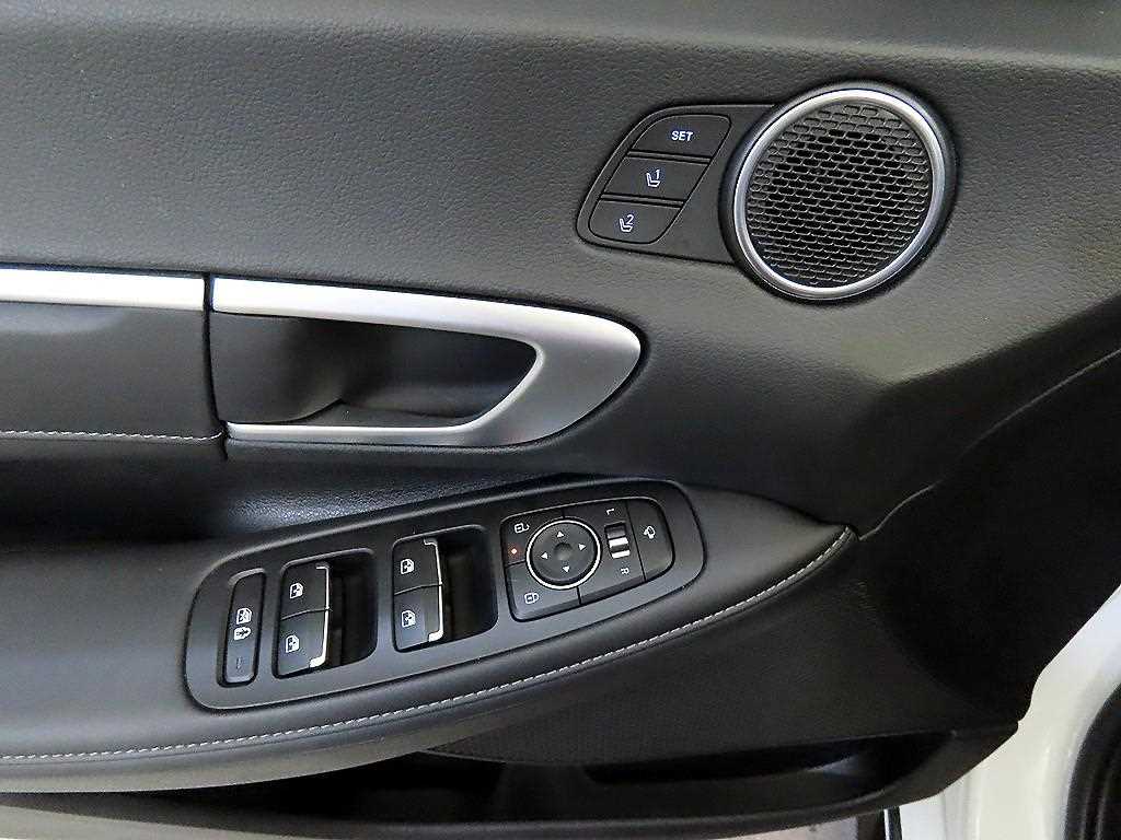 HYUNDAI Sonata 2025 Blanco - Importación desde Corea - HF Imports Iquique - Foto 14