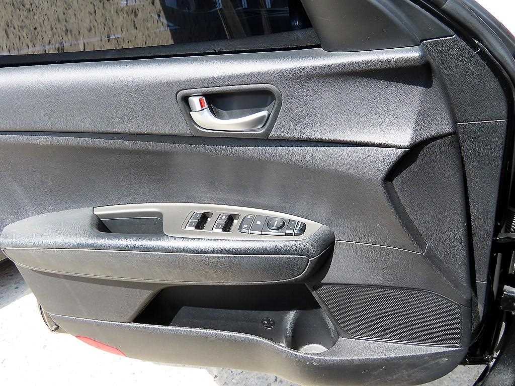 KIA K5 - Vista 10