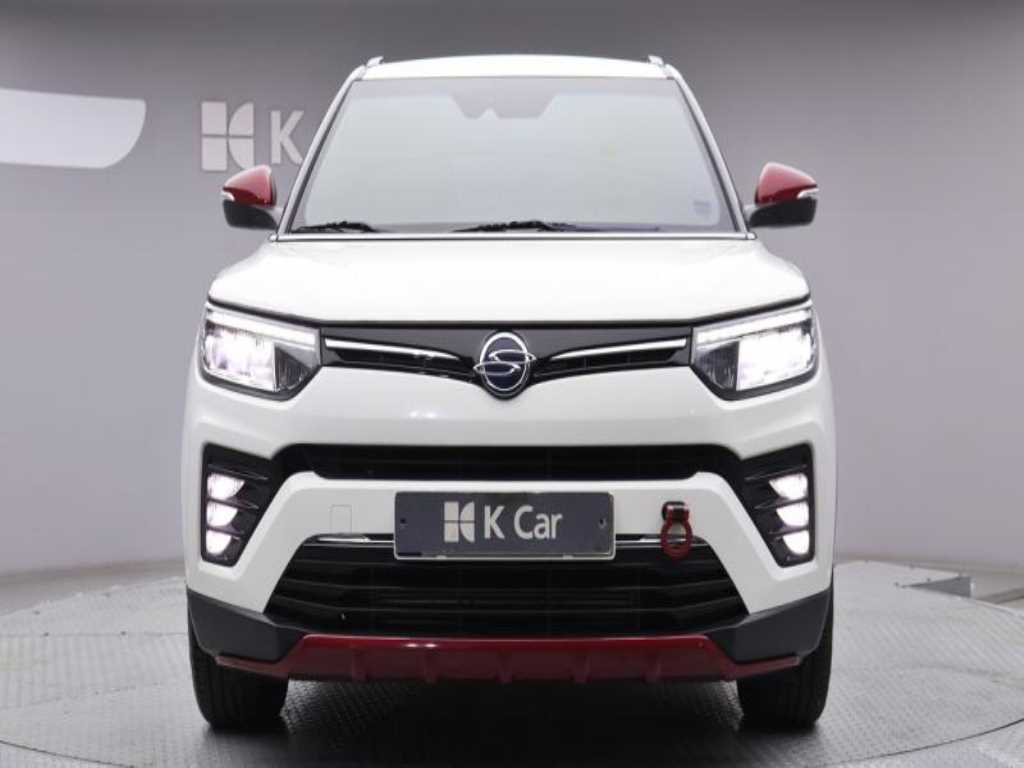 Ssangyong Tivoli - Vista 2