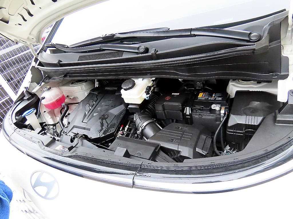 HYUNDAI Staria 2025 Blanco - Importación desde Corea - HF Imports Iquique - Foto 18
