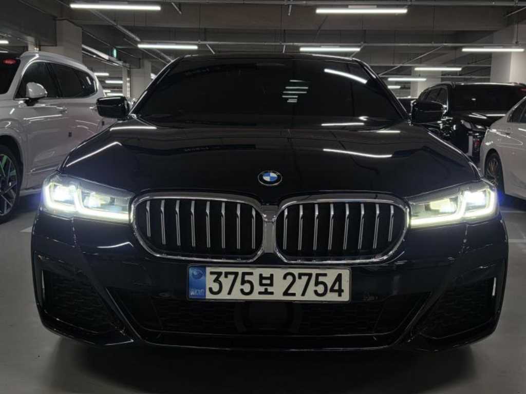 BMW 5 Series 2021 Negro - Importación desde Corea - HF Imports Iquique - Foto 1
