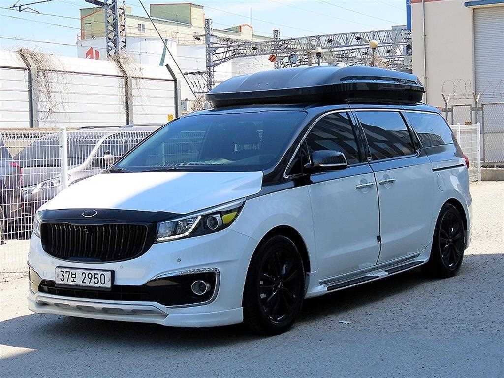 KIA Carnival - Vista 2