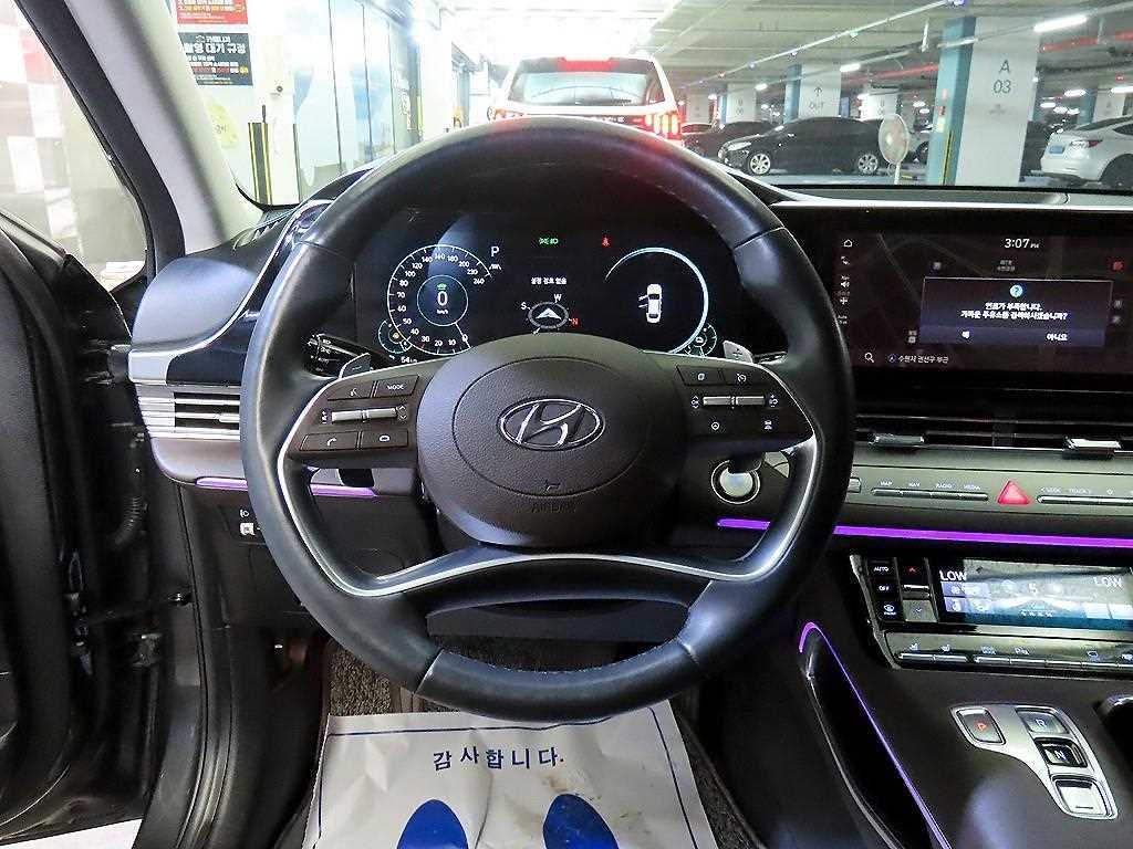 HYUNDAI Grandeur - Vista 8