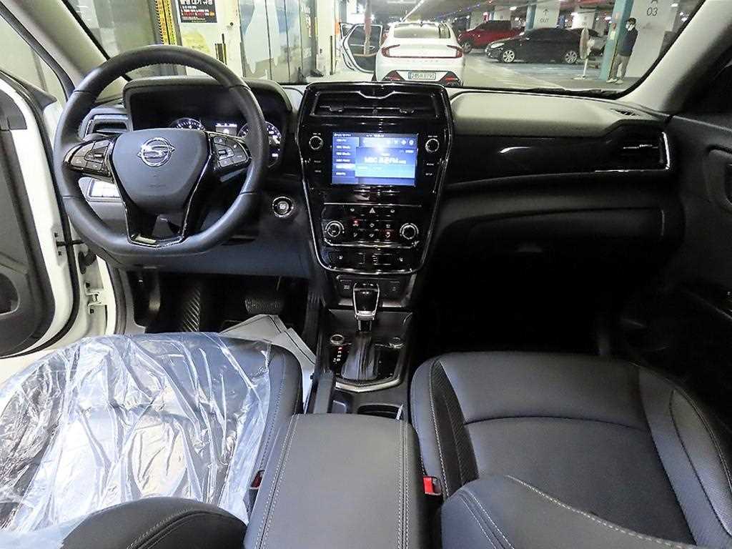 Ssangyong Tivoli - Vista 10