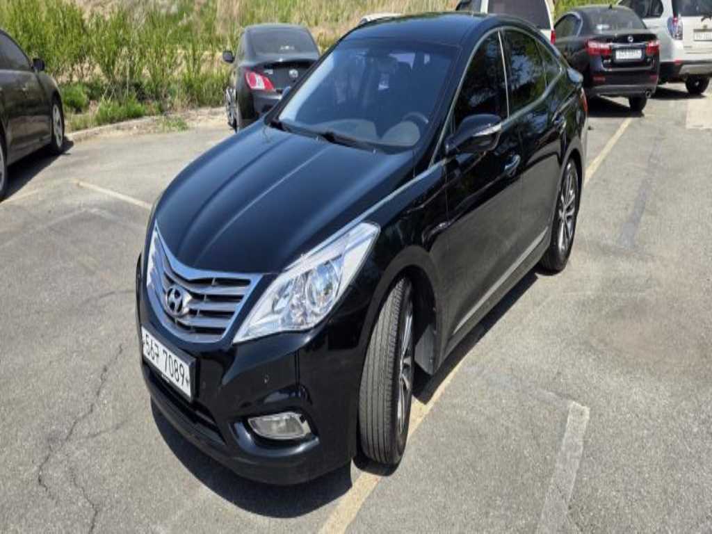 HYUNDAI Grandeur - Vista 3