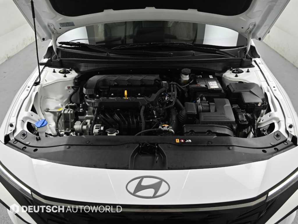 HYUNDAI Avante - Vista 6