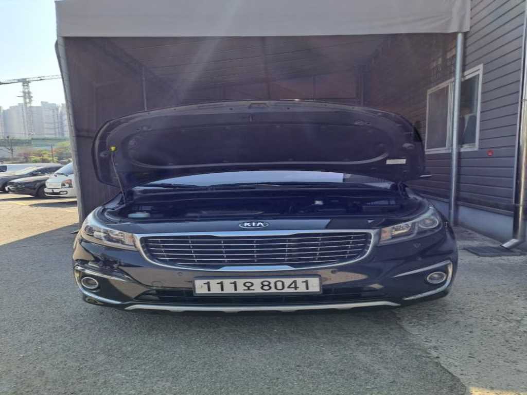 KIA Carnival - Vista 2