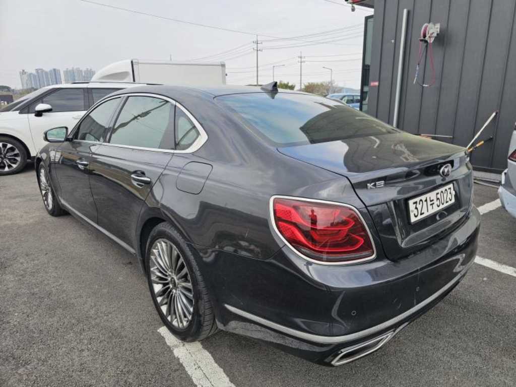 KIA K9 - Vista 5